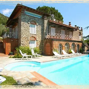  Bed & Breakfast Maison Brinati